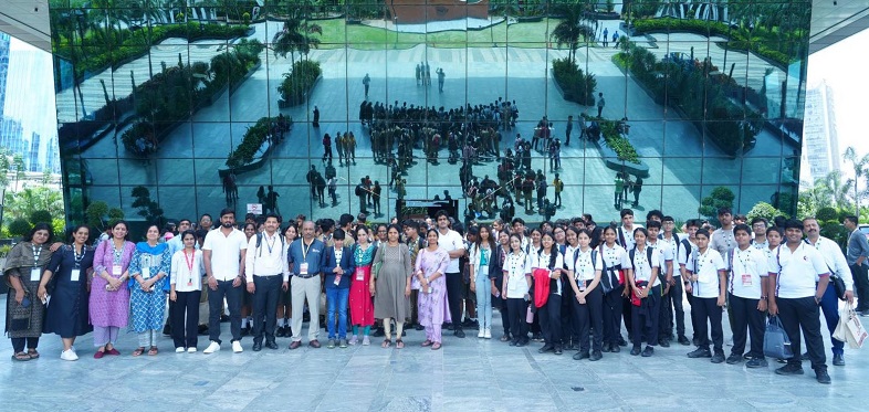 The largest student entrepreneurship summit in India hosted in Hyderabad concluded--06