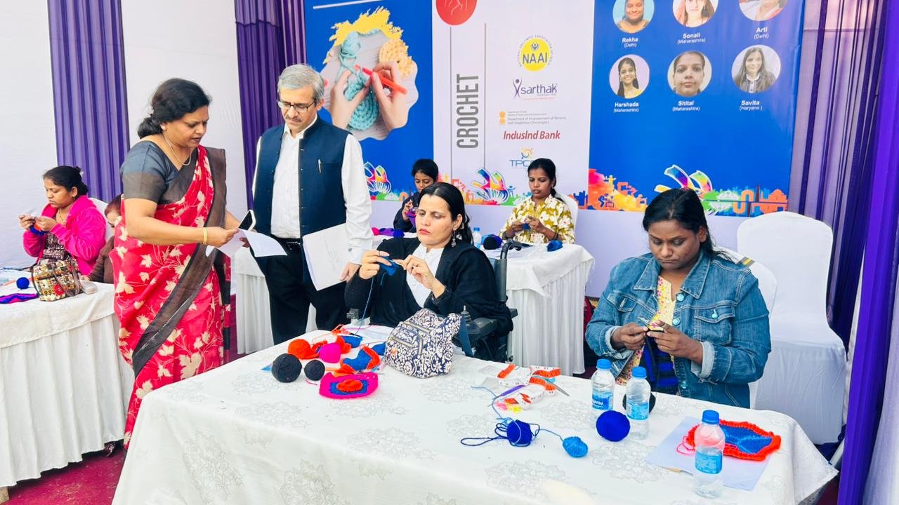 Dr Vineet Joshi Chief Guest interacting with the contestants at National Abilympics at CSOI in Delhi